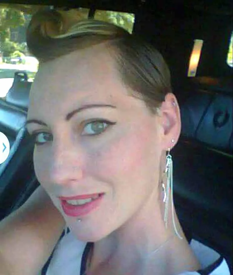 gaya rambut nyeleneh cewek © berbagai sumber gaya rambut nyeleneh cewek © berbagai sumber