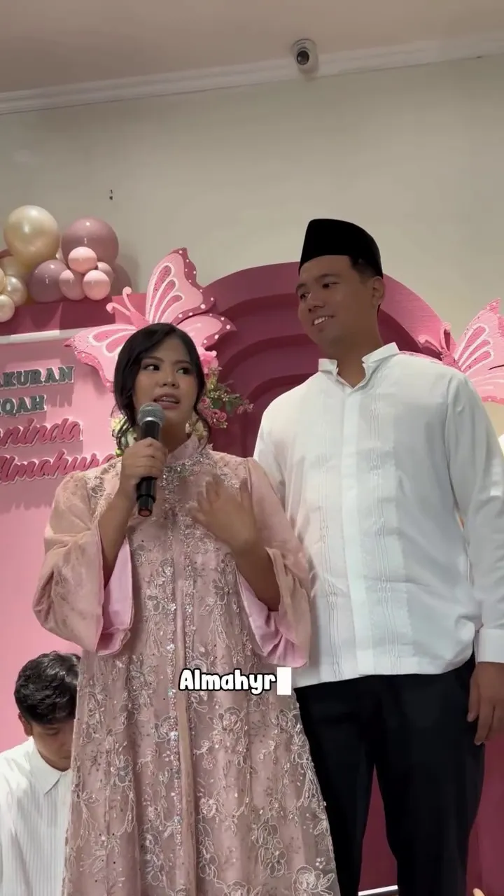 Akikah anak pertama Frans Faisal dan Indah Tri Pertiwi © 2025 brilio.net