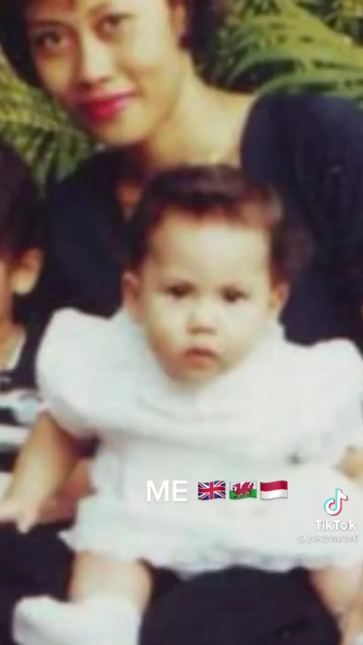 masa muda ibunda pevita pearce © berbagai sumber masa muda ibunda pevita pearce © berbagai sumber