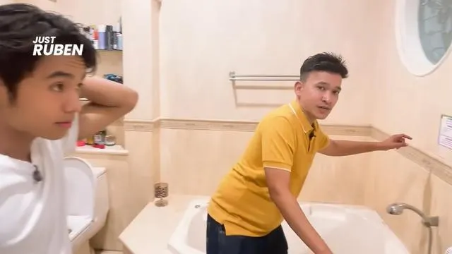 potret kamar tidur ruben onsu penuh tempelan hafalan doa harian © 2025 brilio.net