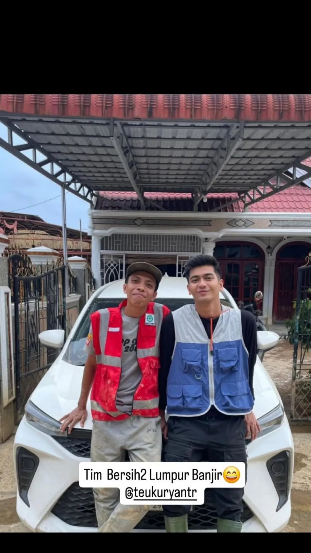 Teuku Ryan bantu korban banjir © Instagram