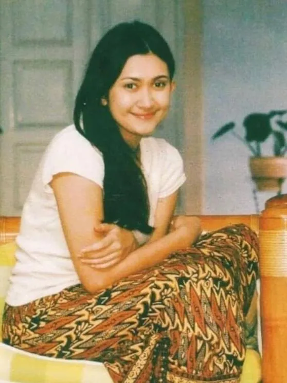 potret masa muda seleb senior keturunan belanda © instagram