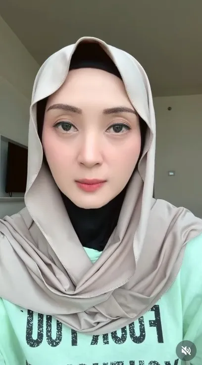 suami Della Puspita beberkan fakta sebaliknya © Instagram