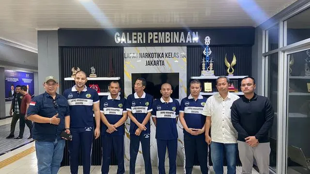 Penampilan terbaru Ammar Zoni turun 15 kilogram © 2025 brilio.net Penampilan terbaru Ammar Zoni turun 15 kilogram © 2025 brilio.net