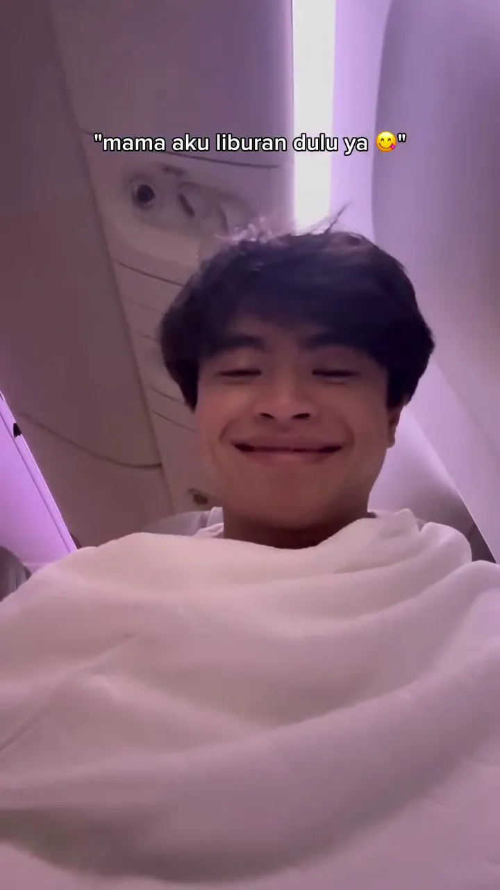 Steven Wongso umrah perdana barenga Felix Siaw © 2025 Instagram