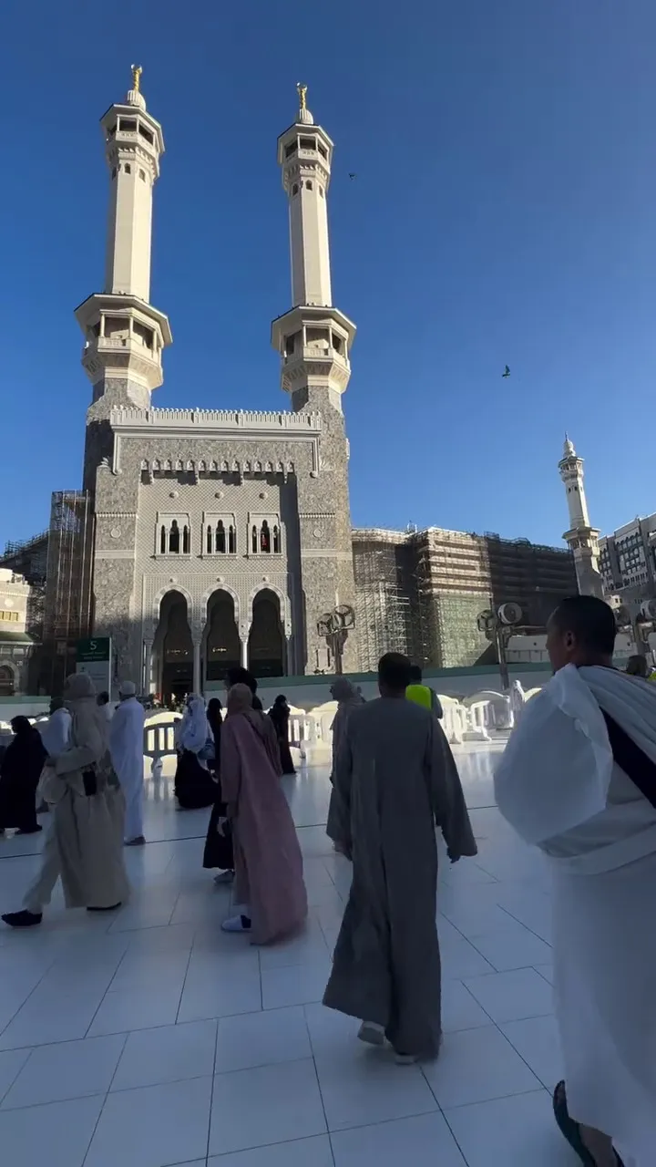 Steven Wongso umrah perdana barenga Felix Siaw © 2025 Instagram