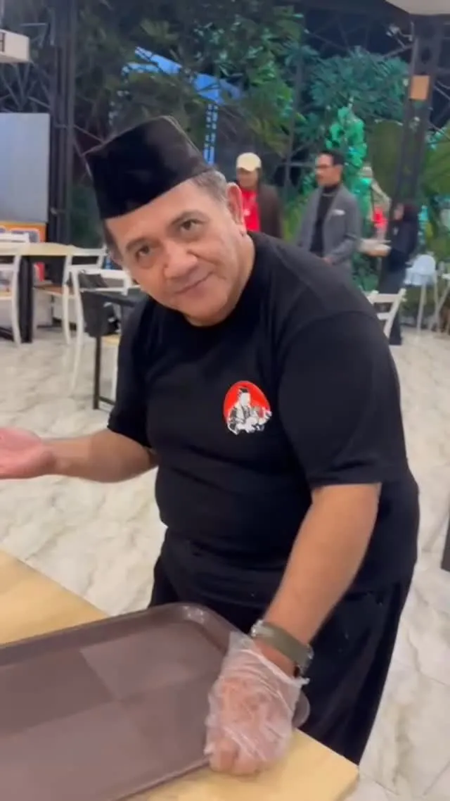 Harry De Fretes kini banting stir © Instagram Harry De Fretes kini banting stir © Instagram