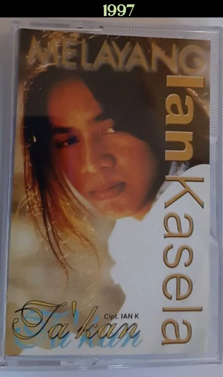 Potret Ian Kasela sebelum tenar jadi vokalis Raja © Facebook Potret Ian Kasela sebelum tenar jadi vokalis Raja © Facebook