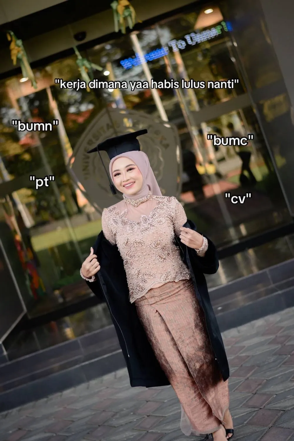 wanita ini bangga nggak berkarier di kantor © TikTok