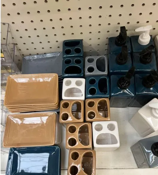 wadah mirip wajah © berbagai sumber wadah mirip wajah © berbagai sumber