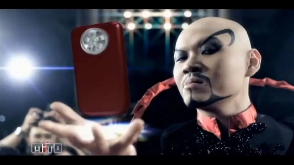 potret seleb iklan HP jadul berbagai sumber potret seleb iklan HP jadul berbagai sumber