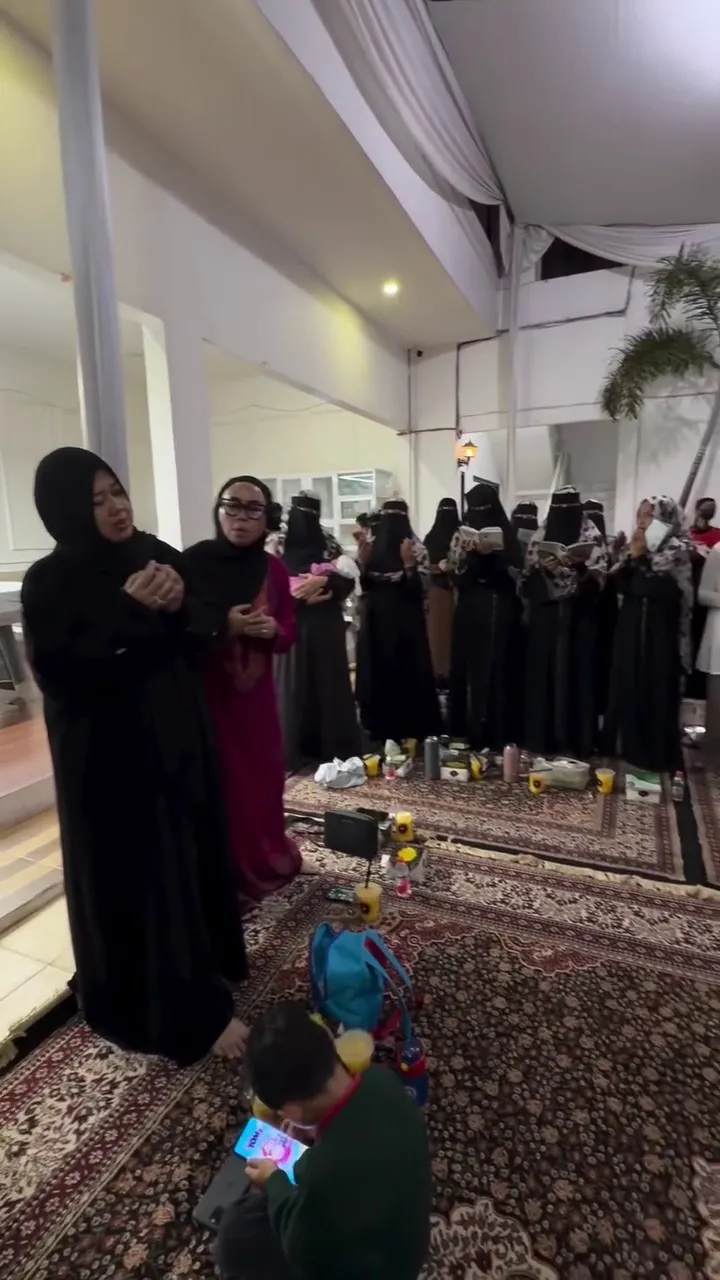 Akikah anak pertama Adiba Khanza dan Egy Maulana Vikri © 2025 Instagram Akikah anak pertama Adiba Khanza dan Egy Maulana Vikri © 2025 Instagram