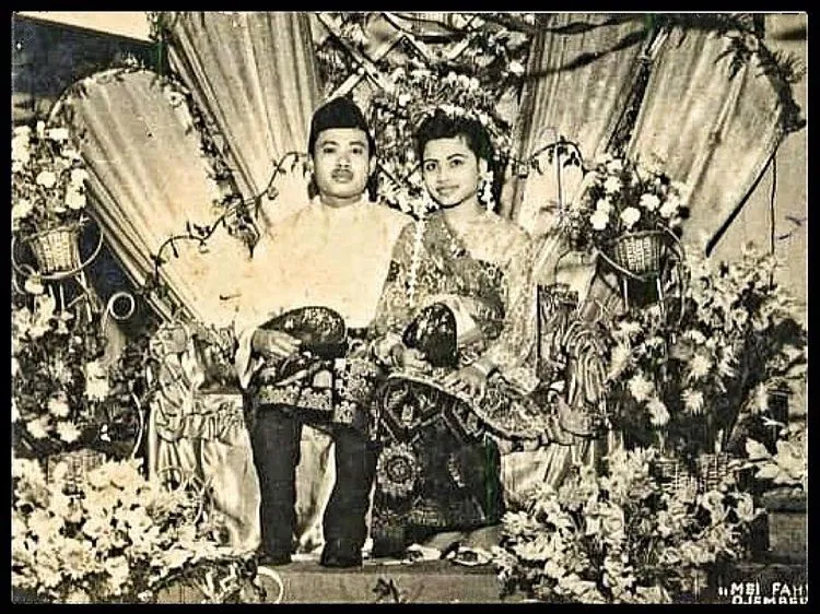 potret lawas pernikahan orang tua seleb © berbagai sumber potret lawas pernikahan orang tua seleb © berbagai sumber