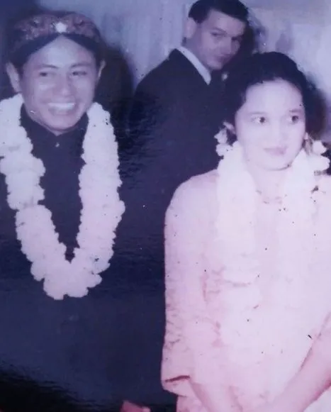 potret lawas pernikahan orang tua seleb © berbagai sumber potret lawas pernikahan orang tua seleb © berbagai sumber