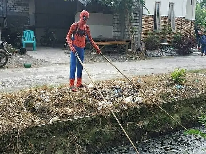 bapak bapak bertugas © berbagai sumber