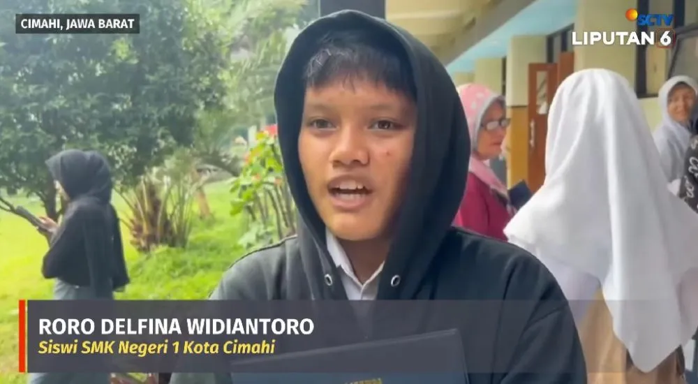 momen Damkar diminta ambil raport siswi © berbagai sumber