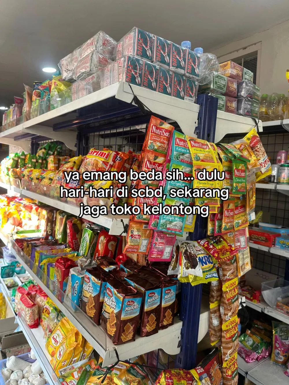 eks karyawan Big 4 jadi penjaga warung © TikTok