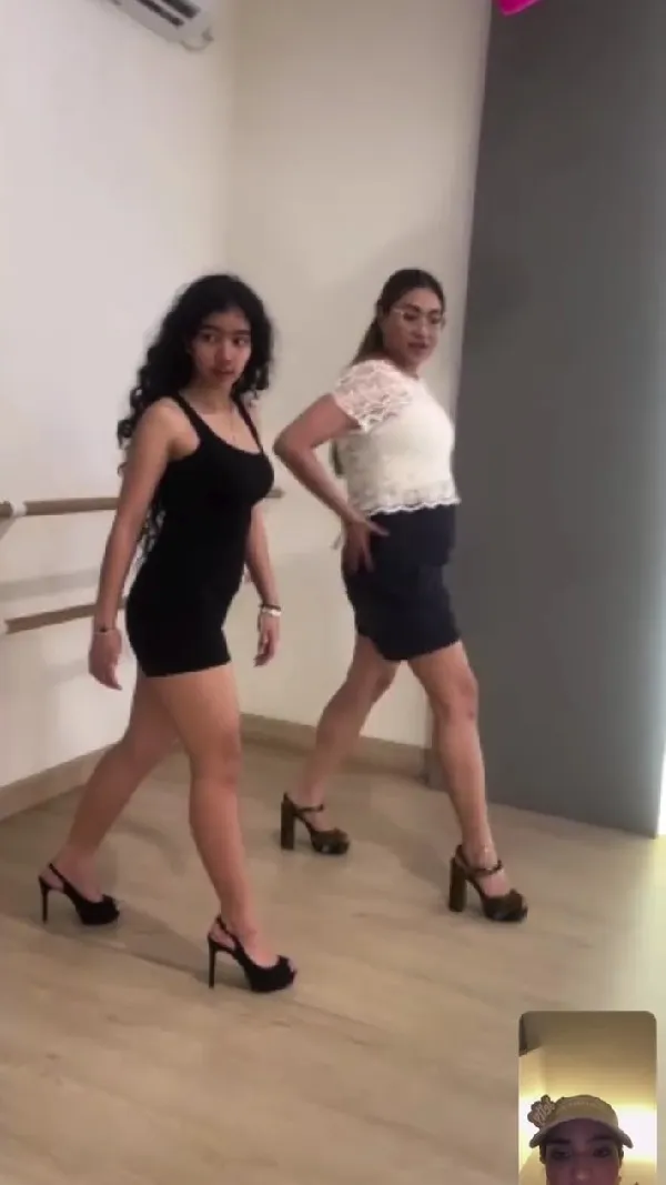 Leticia Joseph latihan catwalk © Instagram