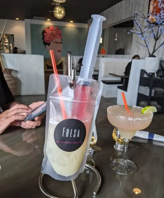 minuman di wadah plastik © berbagai sumber