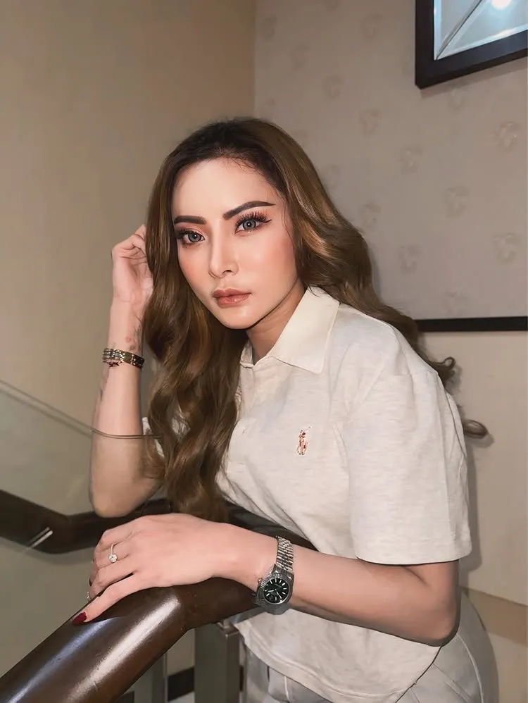 Ayu Aulia eks model majalah dewasa staf kreatif Kemhan © 2025 Instagram