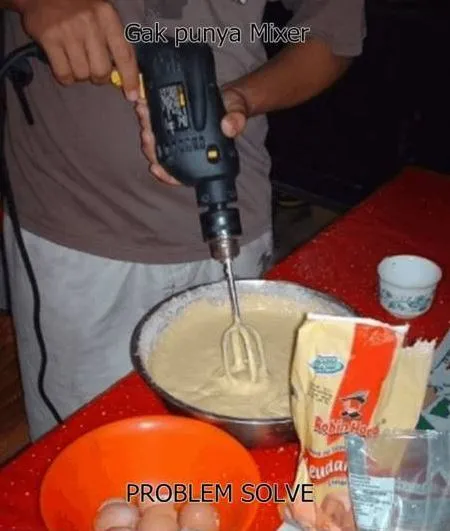 life hack cowok saat masak © berbagai sumber life hack cowok saat masak © berbagai sumber