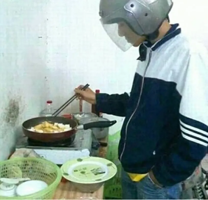 life hack cowok saat masak © berbagai sumber life hack cowok saat masak © berbagai sumber