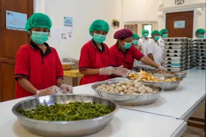 Penyesuaian aturan MBG yang tetap jalan saat Ramadan, siswa Muslim dapat paket makanan kering