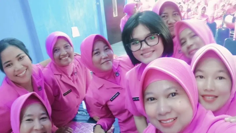 Yafi Tessa Bhayangkari berbagai sumber Yafi Tessa Bhayangkari berbagai sumber