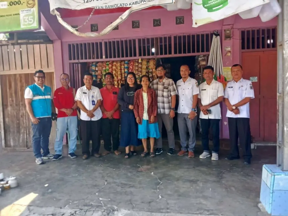 Lansia Viral Nias Facebook Tanti