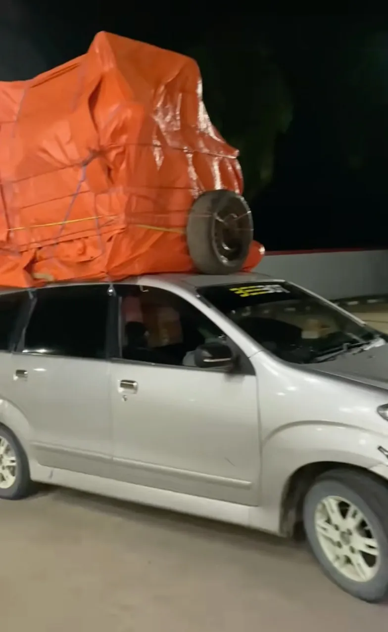 muatan mobil ekstrem TikTok/@aping9851 muatan mobil ekstrem TikTok/@aping9851