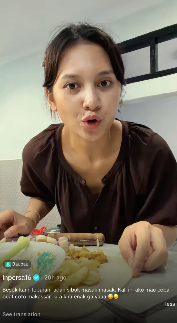 Indah Permatasari masak Coto Makassar TikTok/@inpersa16 Indah Permatasari masak Coto Makassar TikTok/@inpersa16