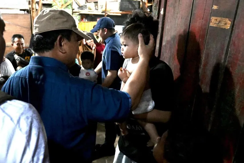 Presiden Prabowo Subianto Blusukan ke Senen Instagram/@kemensetneg.ri Presiden Prabowo Subianto Blusukan ke Senen Instagram/@kemensetneg.ri