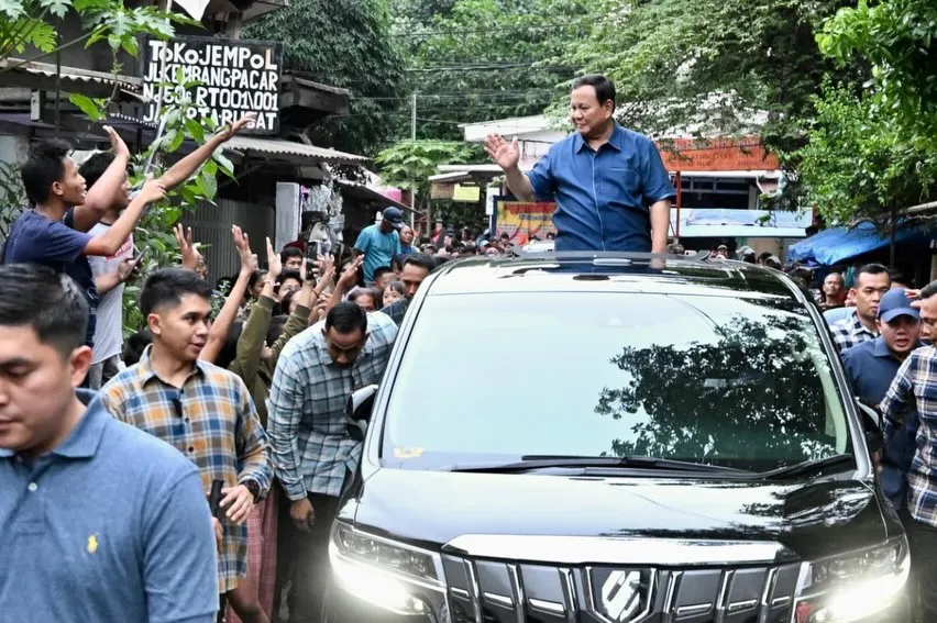 Presiden Prabowo Subianto Blusukan ke Senen Instagram/@kemensetneg.ri Presiden Prabowo Subianto Blusukan ke Senen Instagram/@kemensetneg.ri