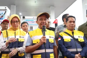 Bahlil Lahadalia ajak masyarakat bijak pakai energi, imbau habis masak jangan boros pakai kompor