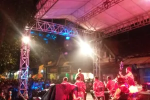 Syahdunya Pasar Keroncong Kotagede di tengah gerimis romantisnya Jogja