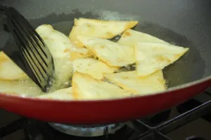 Bikin sendiri Classic Pico de Gallo with Tortilla Chips kamu, yuk!