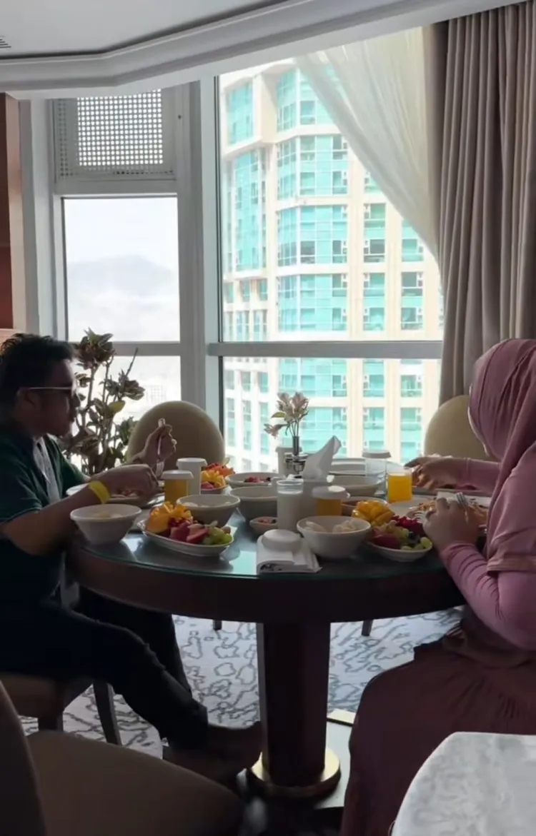 Kembali jalani ibadah Haji Furoda, berikut 7 potret hotel bos skincare Mira Hayati view Masjidil Haram