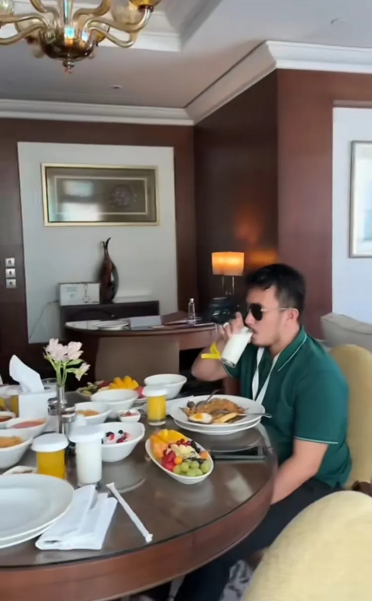 Kembali jalani ibadah Haji Furoda, berikut 7 potret hotel bos skincare Mira Hayati view Masjidil Haram