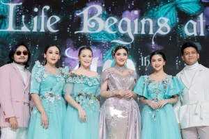 Perdana tampil langsung disoraki massa, ini 7 penampilan Anang and Friends dari panggung ke panggung