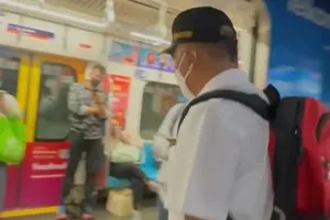 Namanya disorot gegara korban judi online dapat bansos, intip 5 gaya Muhadjir Effendy ngantor naik MRT