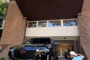 Dulu hidup susah kini jadi juragan skincare, 9 potret rumah Juragan99 di Los Angeles ini bak istana