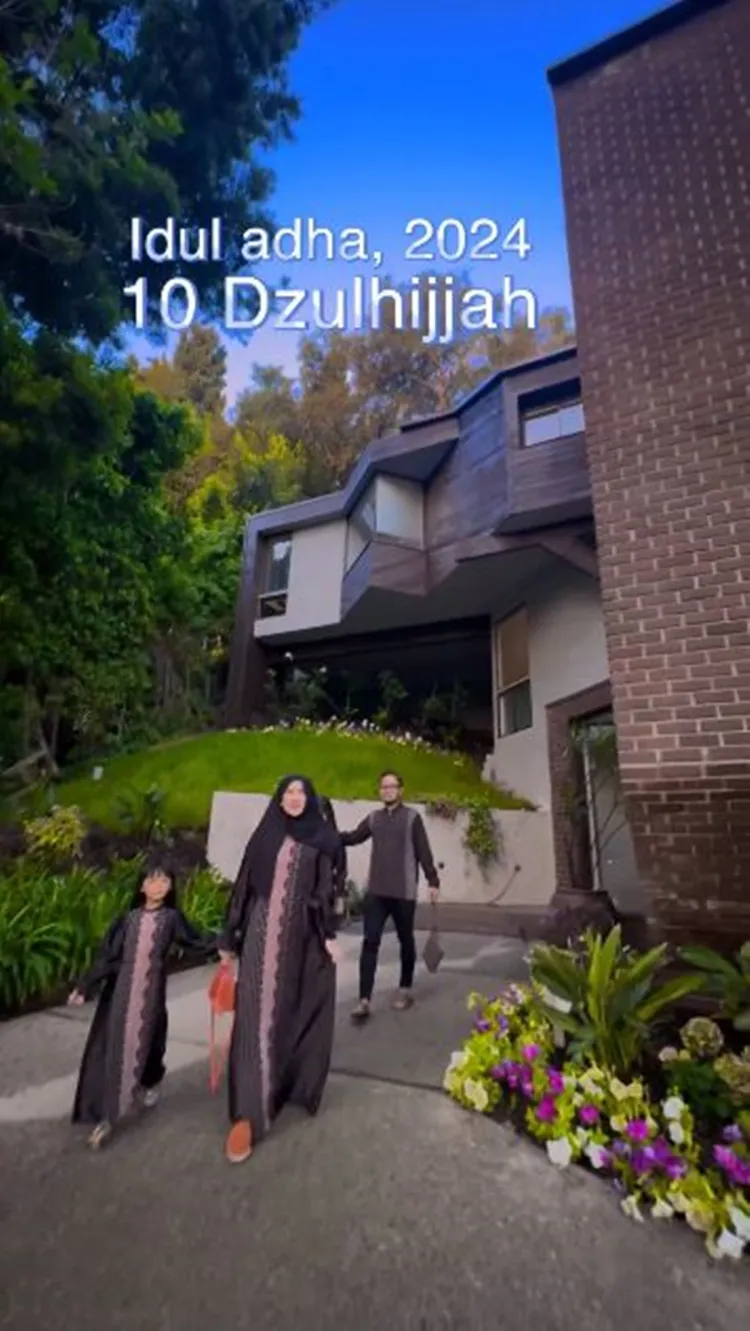 Dulu hidup susah kini jadi juragan skincare, 9 potret rumah Juragan99 di Los Angeles ini bak istana