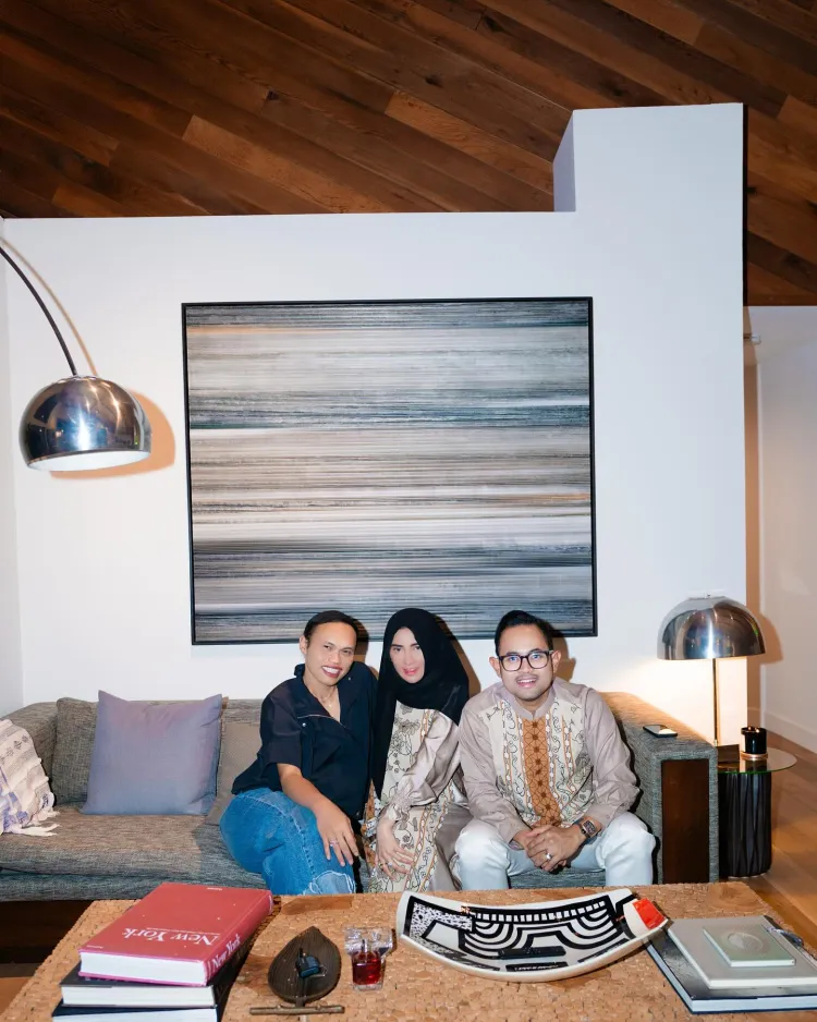 Dulu hidup susah kini jadi juragan skincare, 9 potret rumah Juragan99 di Los Angeles ini bak istana