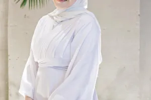 Kini mata pencariannya jadi DJ, ini 11 transformasi Nathalie Holscher dari berhijab hingga jadi DJ