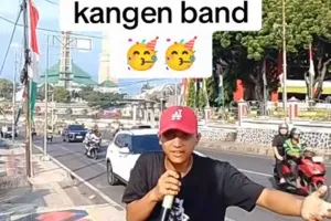 9 Momen Andika Mahesa tiba-tiba hampiri penyanyi jalanan dan ngajak duet, keramahannya tuai pujian