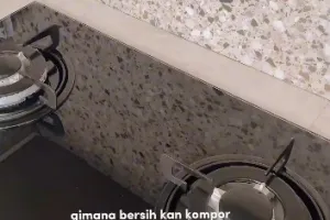 Wanita ini punya trik usir noda kerak tungku kompor tanpa direndam air panas, cuma pakai 3 bahan dapur