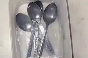 Cara mudah mencuci sendok kusam dan berkarat, auto kinclong tanpa perlu digosok