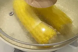 Trik mudah merebus jagung jadi empuk sempurna, hasilnya antikeriput cuma butuh waktu 10 menit