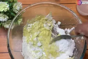 Trik bikin tempe mendoan lebih garing dan tidak menyerap banyak minyak cuma tambah 1 bahan makanan