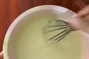 Trik goreng tempe mendoan, hasilnya renyah dan tak menyerap banyak minyak cuma tambah 2 bahan dapur